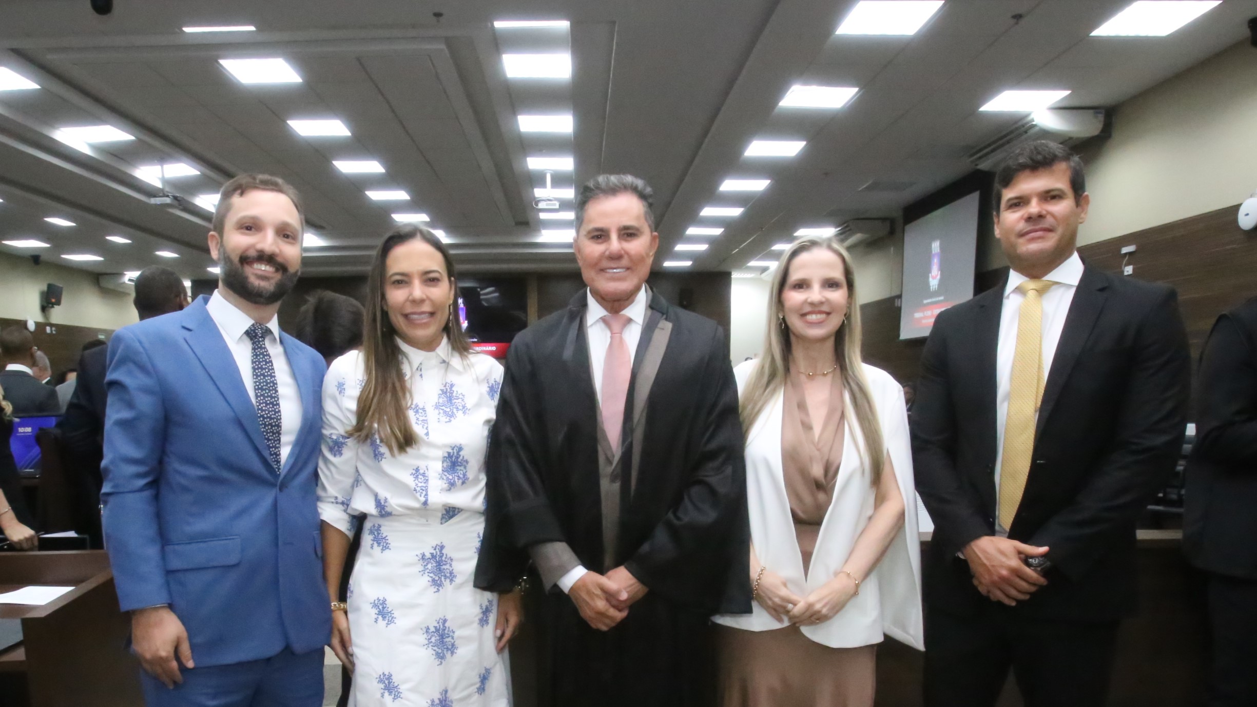 Desembargador José Rotondano nomeia Juízes Assessores Especiais da Presidência e integrantes das Comissões Permanentes em primeira sessão plenária da gestão   