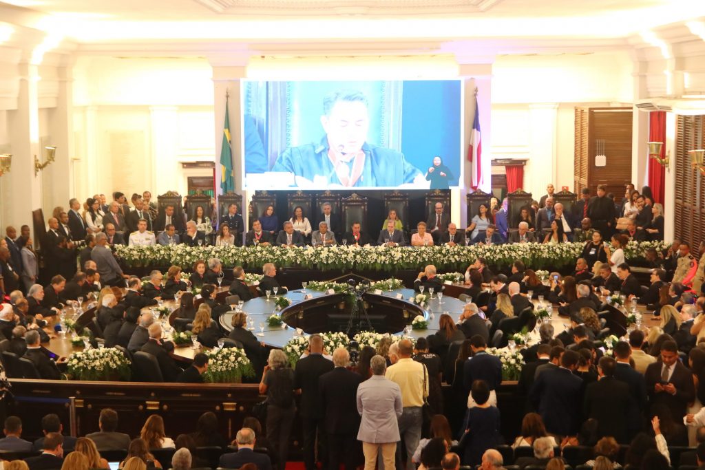 “Ser partícipe dessa obra me preenche como pessoa”, afirma o novo Presidente do TJBA, Desembargador José Edivaldo Rotondano   