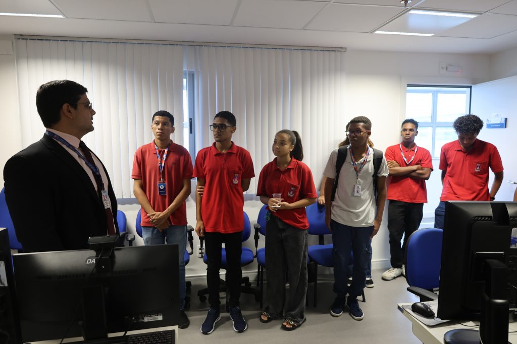 Edição especial antecipa atividades do Projeto Conhecendo o Judiciário com estagiários de nível médio do TJBA   