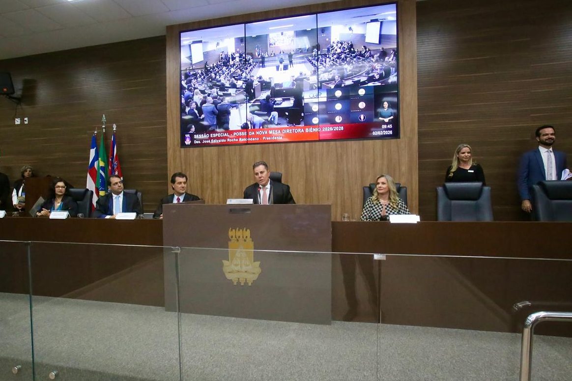 TJBA empossa nova Mesa Diretora para o biênio 2026-2028; Desembargador José Rotondano é o novo Presidente   