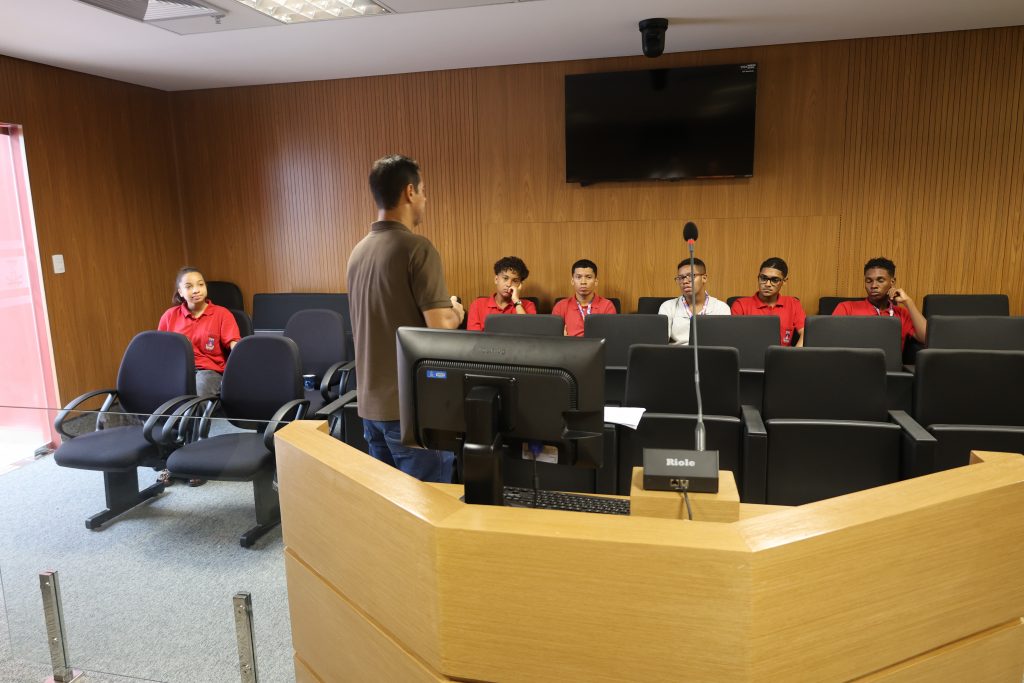 Edição especial antecipa atividades do Projeto Conhecendo o Judiciário com estagiários de nível médio do TJBA   