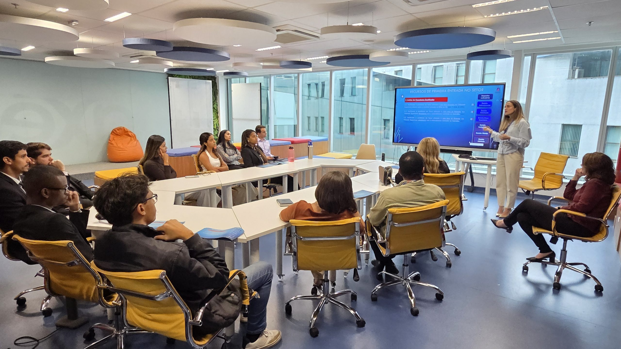 Seção de Recursos da 2ª Vice-Presidência capacita novos assessores   