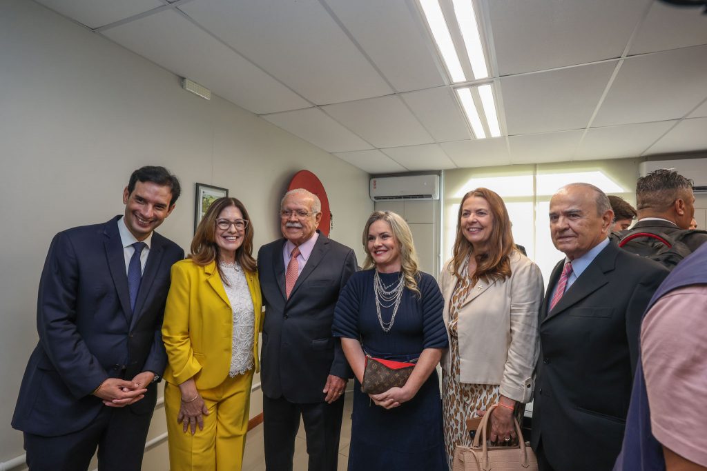 Presidente do TJBA prestigia outorga de medalha do Tribunal de Contas dos Municípios para o Deputado Hugo Motta e o ex-Governador César Borges   