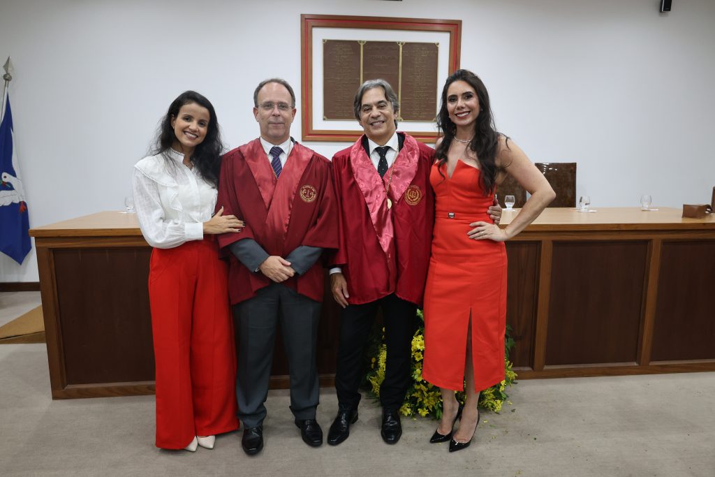 Desembargador Geder Gomes toma posse como titular da cadeira 16 da Academia de Letras Jurídicas da Bahia   