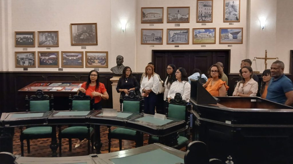 Projeto Conhecendo o Judiciário inicia calendário de 2026 com visita de estudantes de Salvador e do Recôncavo    