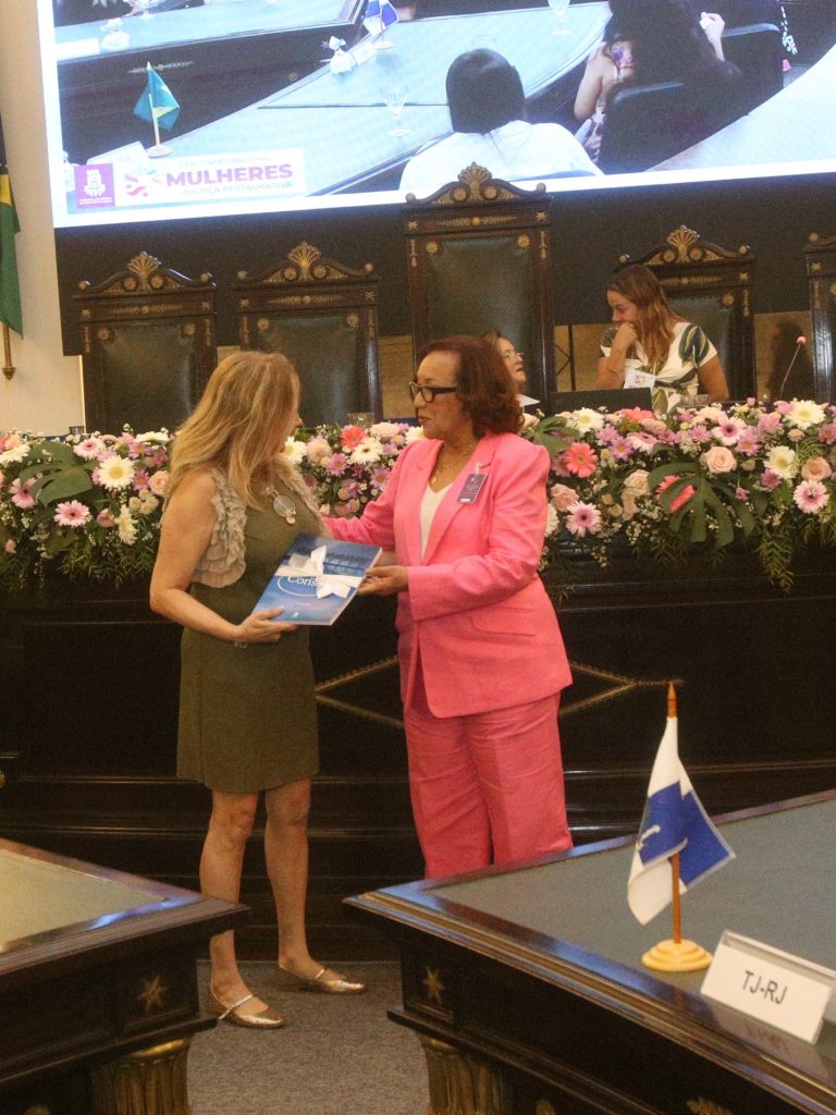 II Encontro Nacional de Mulheres na Justiça Restaurativa inicia com reconhecimento do protagonismo feminino e lançamento da Revista Consenso    