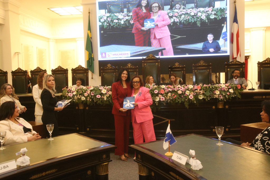 II Encontro Nacional de Mulheres na Justiça Restaurativa inicia com reconhecimento do protagonismo feminino e lançamento da Revista Consenso    