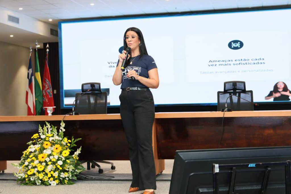 TJBA recebe palestra sobre segurança digital e uso do Múltiplo Fator de Autenticação