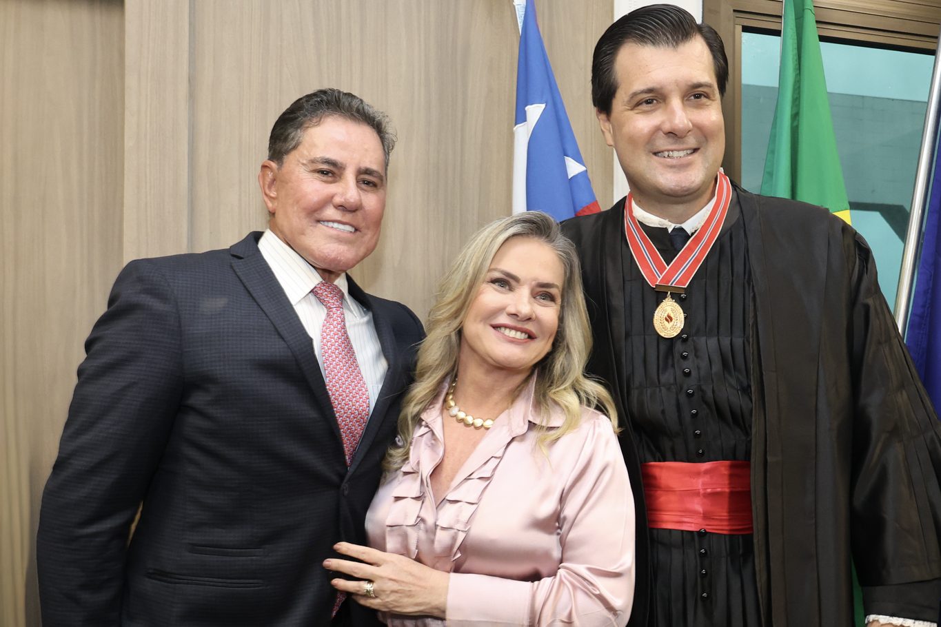 Presidente do TJBA prestigia posse do Procurador-Geral de Justiça da Bahia: “O Poder Judiciário estará unido e ombreado com o Ministério Público”  