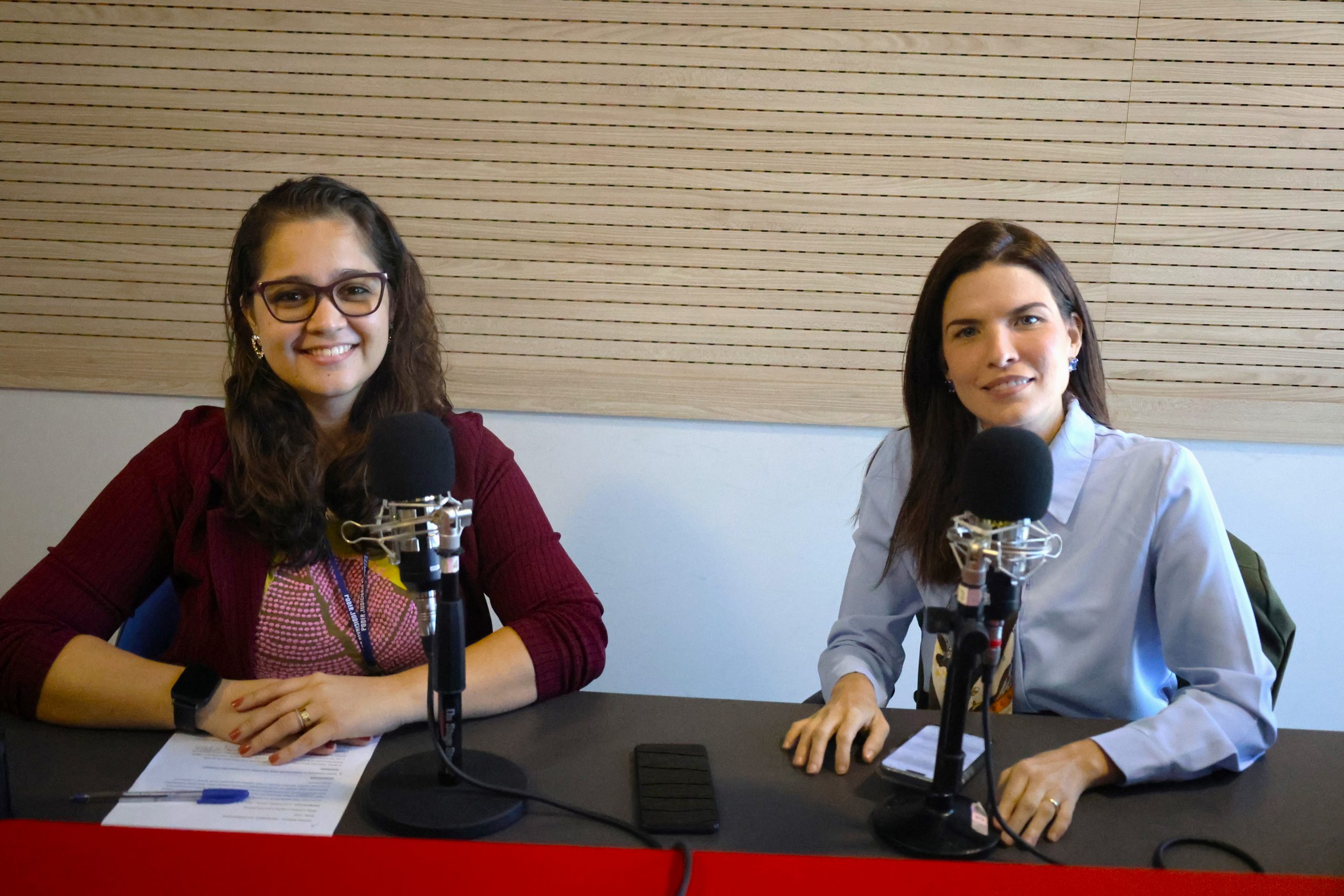 Podcast Justiça Explica alerta o cidadão sobre como não cair em golpes ao realizar compras na internet    