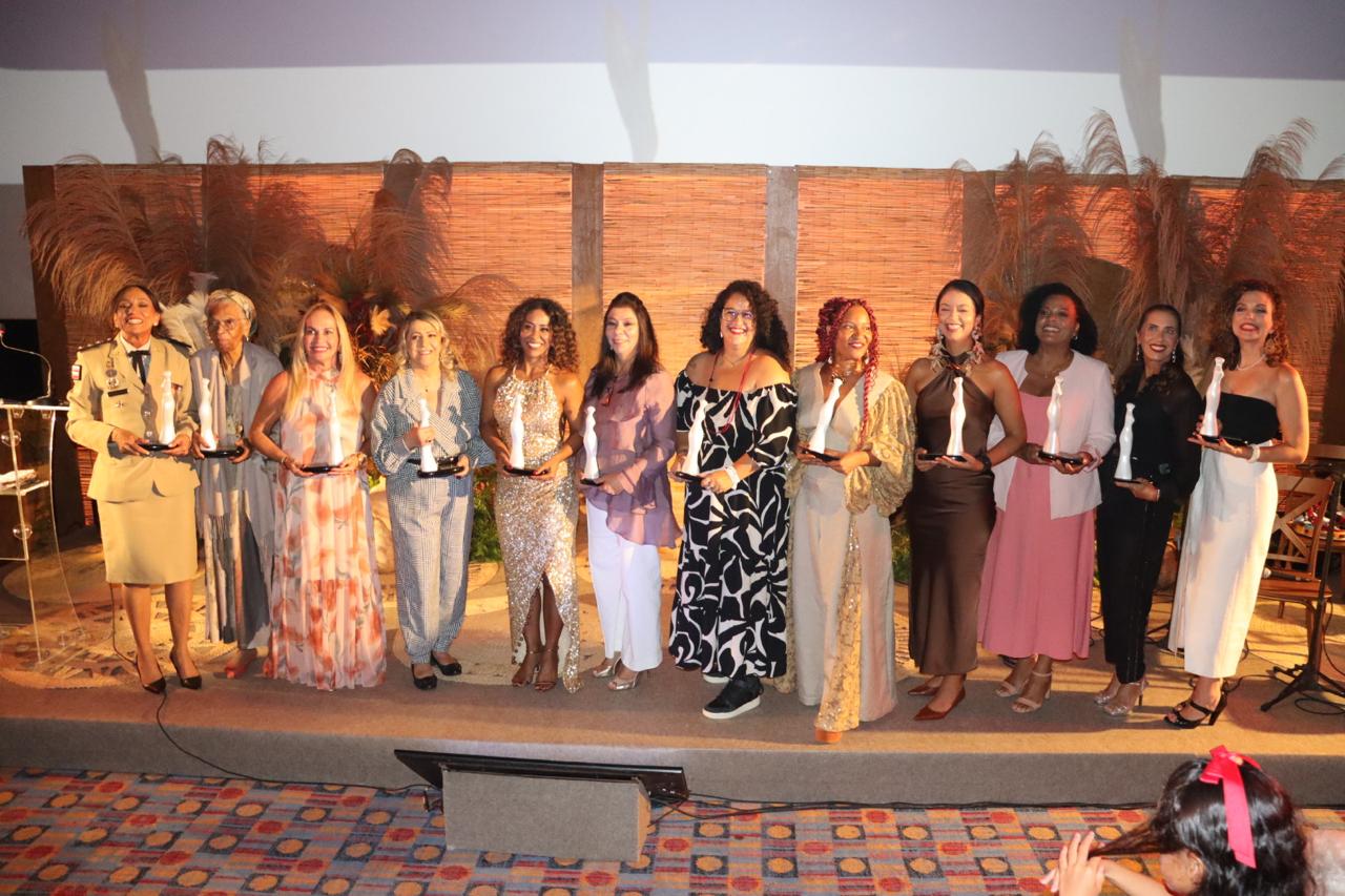Desembargadora Cynthia Resende ganha a 17ª edição do Prêmio Barra Mulher   