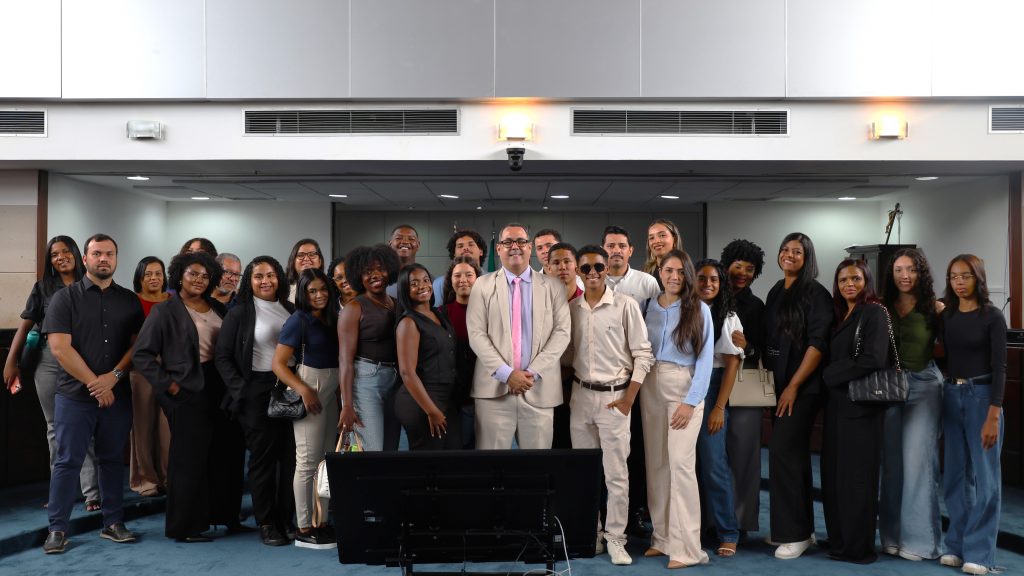 Projeto Conhecendo o Judiciário inicia calendário de 2026 com visita de estudantes de Salvador e do Recôncavo    