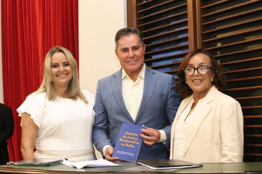 II Encontro Nacional Mulheres na Justiça Restaurativa encerra com painéis, termo de Cooperação Técnica com a Justiça Federal e lançamento de livros   