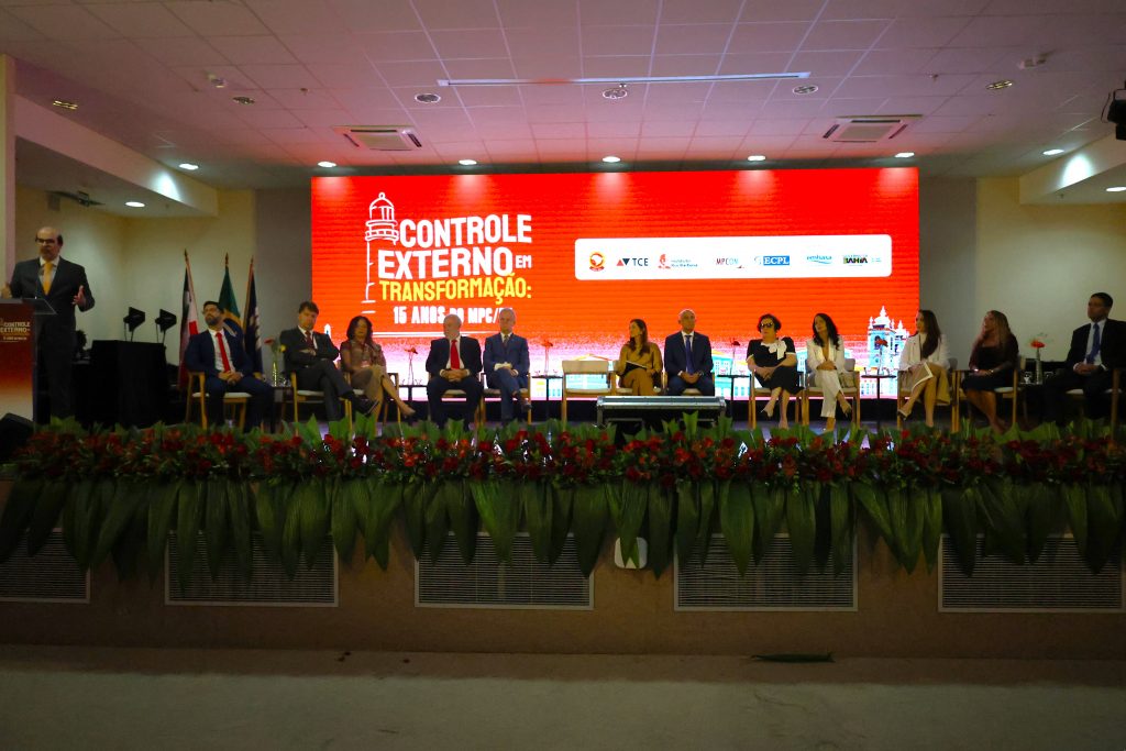 TJBA prestigia seminário em comemoração aos 15 anos do Ministério Público de Contas da Bahia   