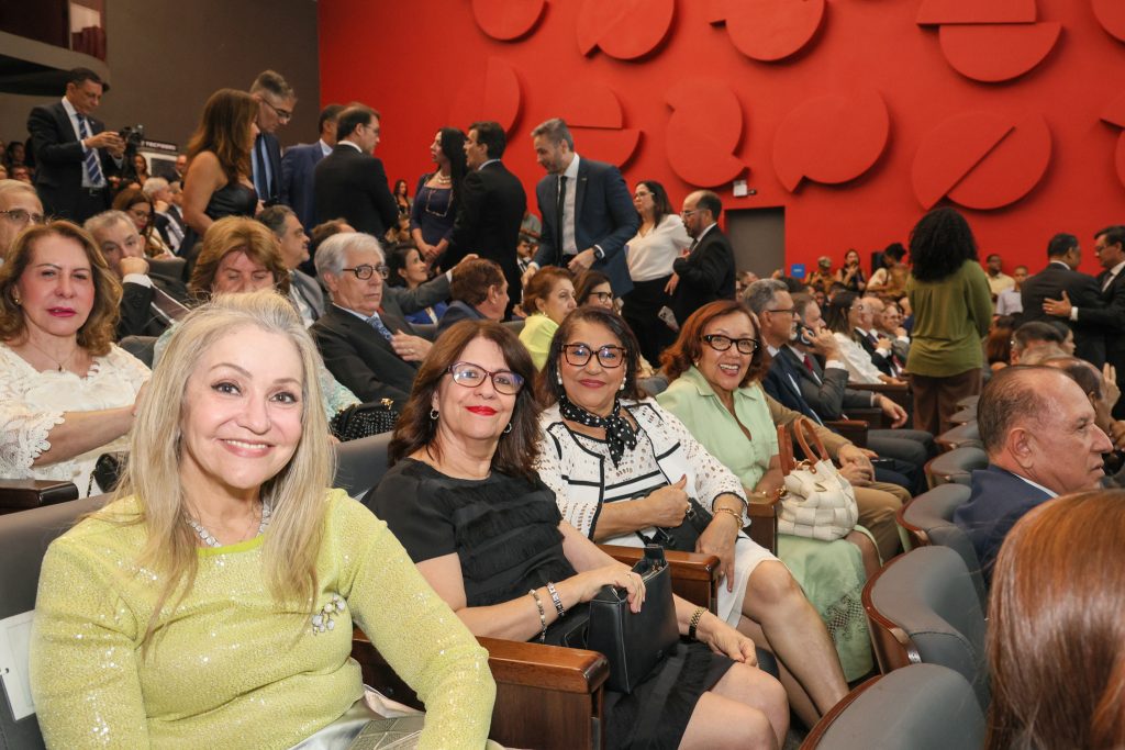 Presidente do TJBA destaca a importância do TRE para a democracia em posse do dirigente da Corte Eleitoral     