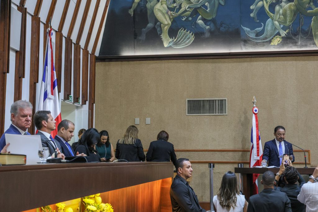 16-04-2026 - Comenda 2 de Julho ao Ex Secretário SEAD-Edelvino da S. Góes Filho  