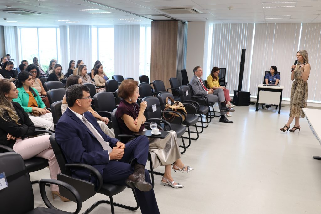 Oficina técnica destaca uso de evidências científicas em decisões judiciais na área da saúde   