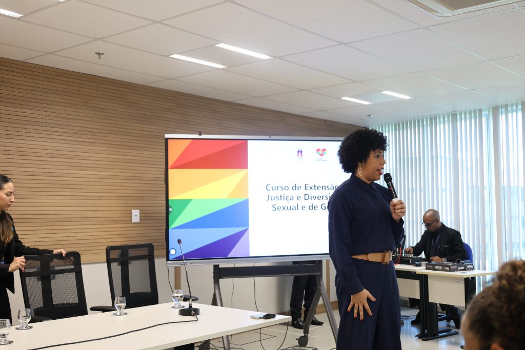 TJBA investe em qualificação de magistrados e servidores para assegurar direitos da população LGBTQIAPN+    