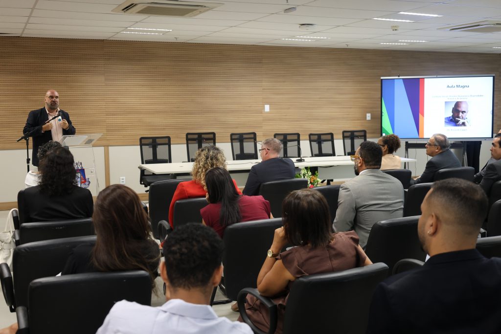 TJBA investe em qualificação de magistrados e servidores para assegurar direitos da população LGBTQIAPN+    