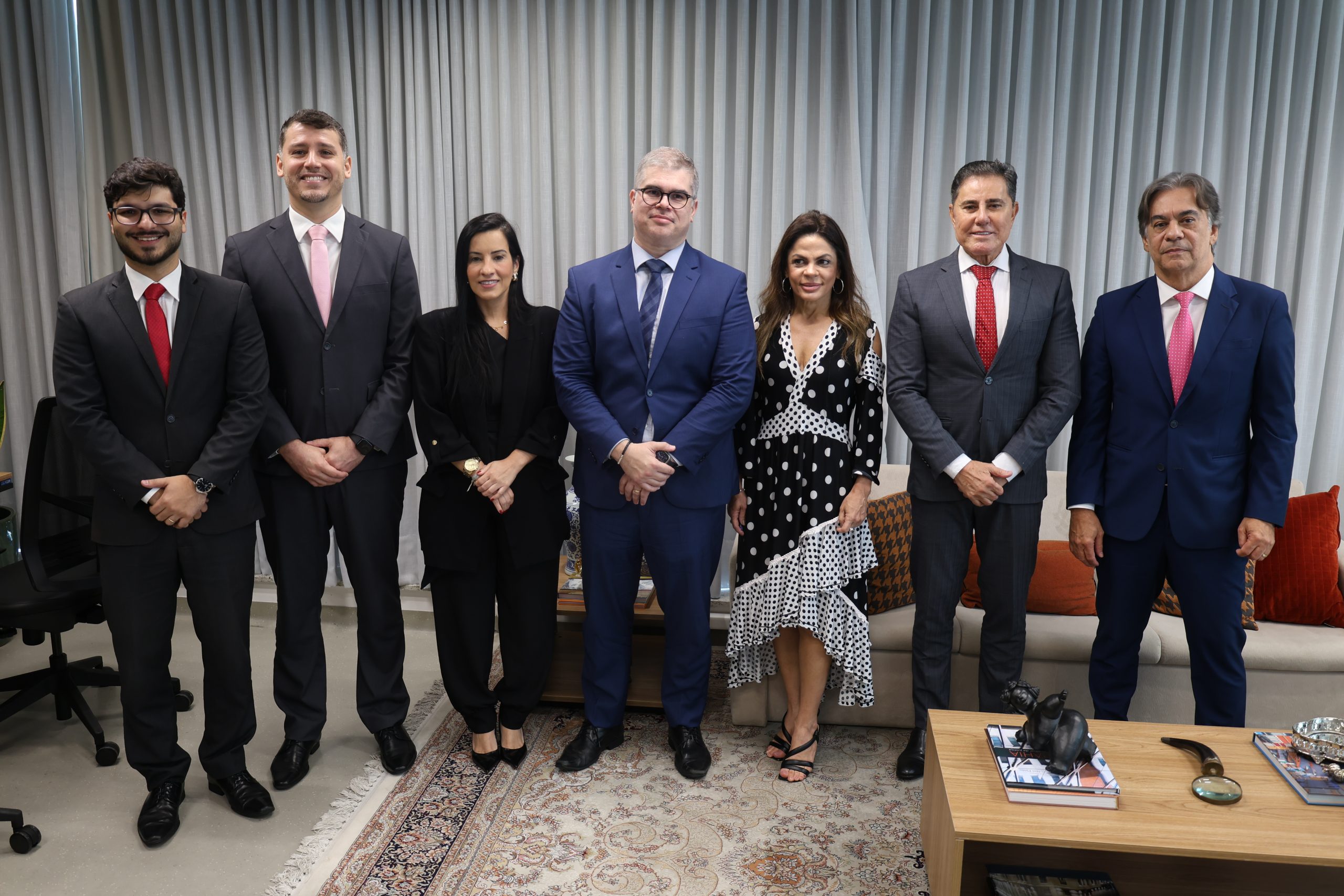 TJBA firma termo de cooperação com a Unifacs com o intuito de ampliar a formação de magistrados e servidores   