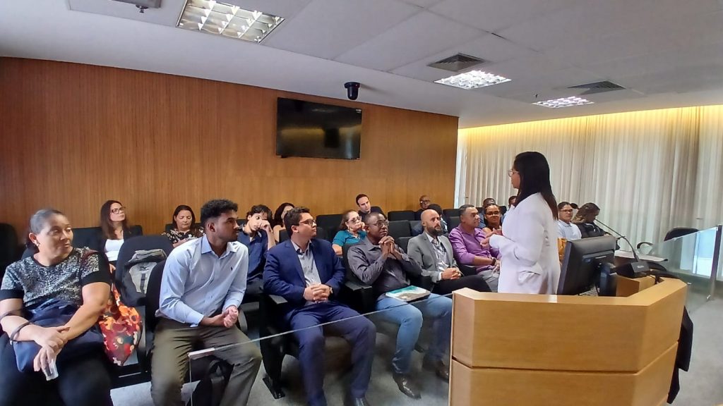 Conhecendo o Judiciário: estudantes de Salvador e Camaçari visitam as dependências do TJBA   