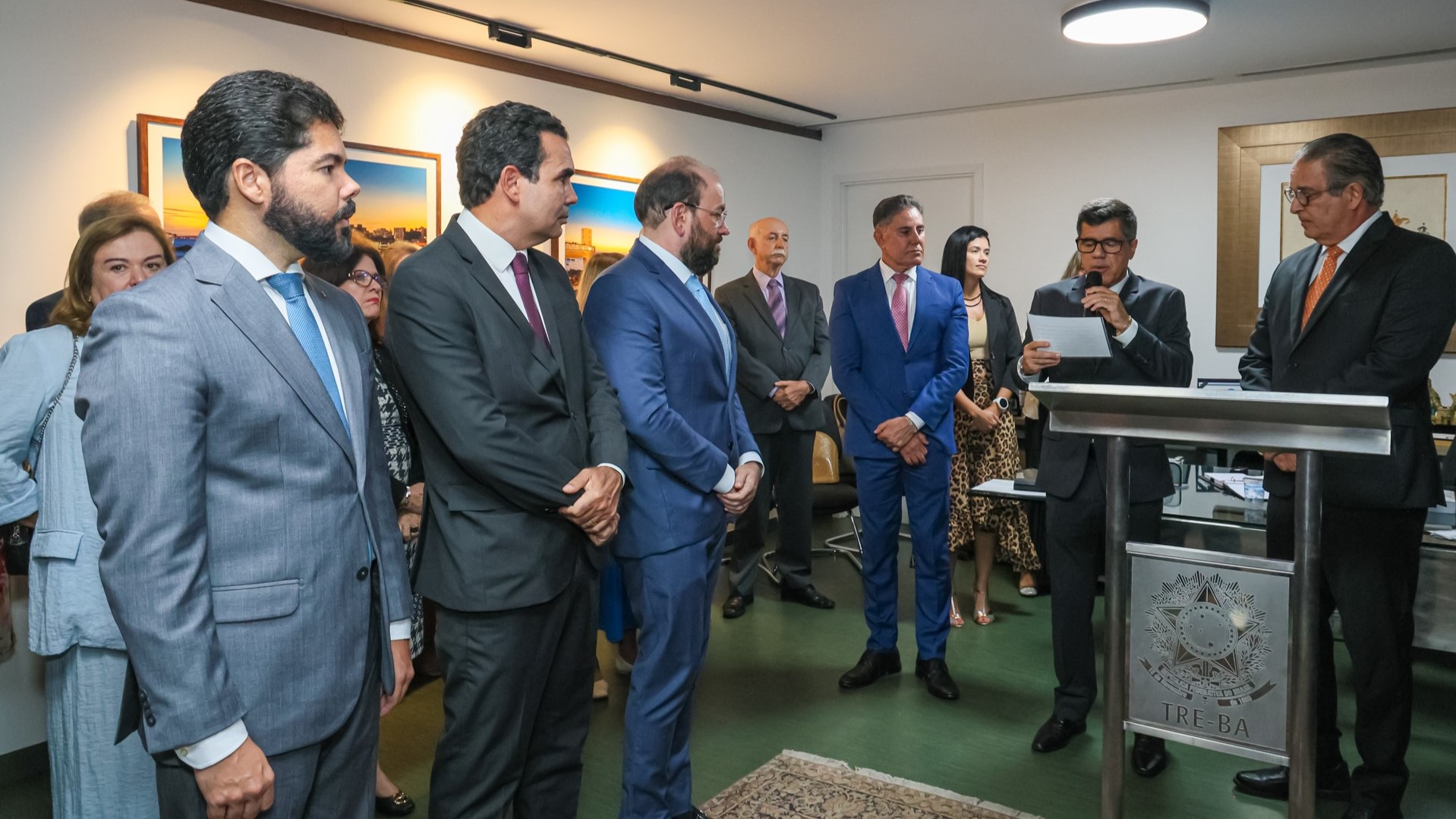 Desembargador Paulo Jorge toma posse como membro substituto do TRE-BA   