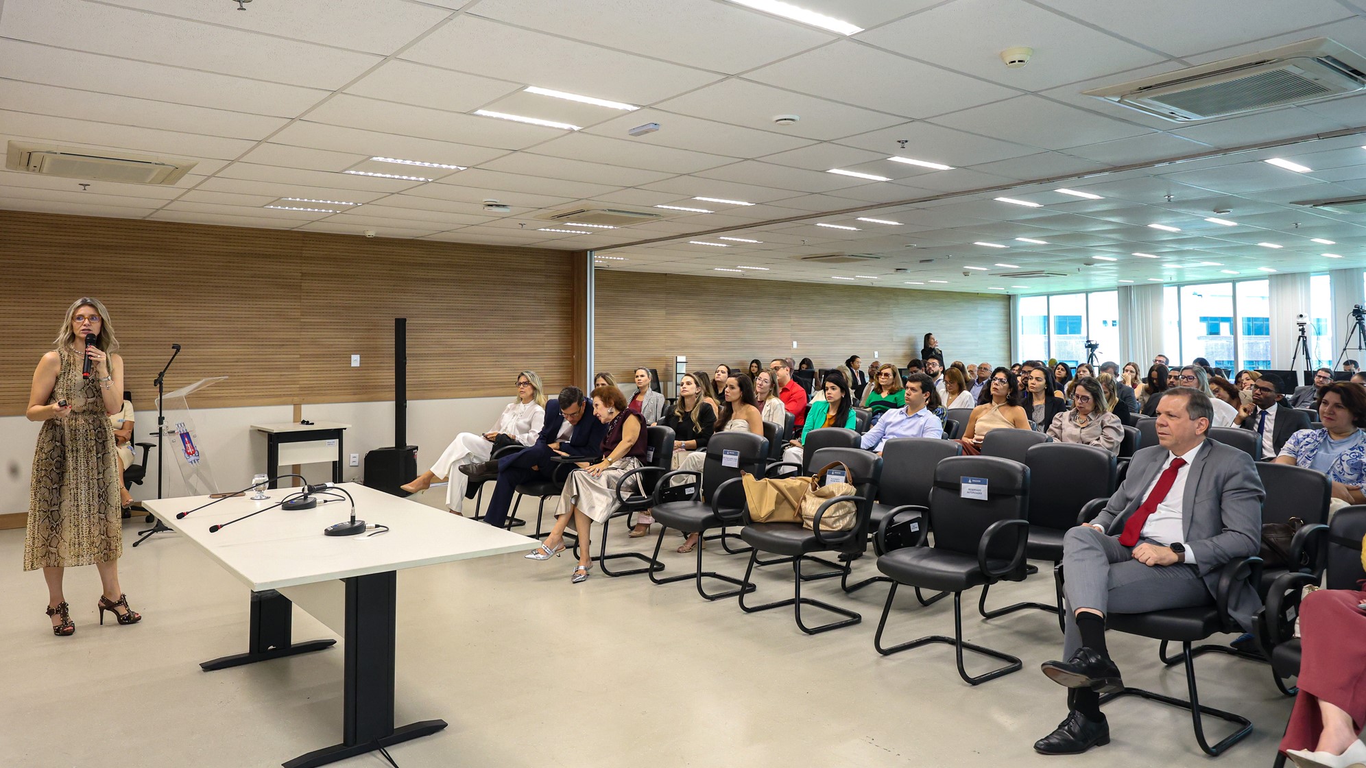 Oficina técnica destaca uso de evidências científicas em decisões judiciais na área da saúde   