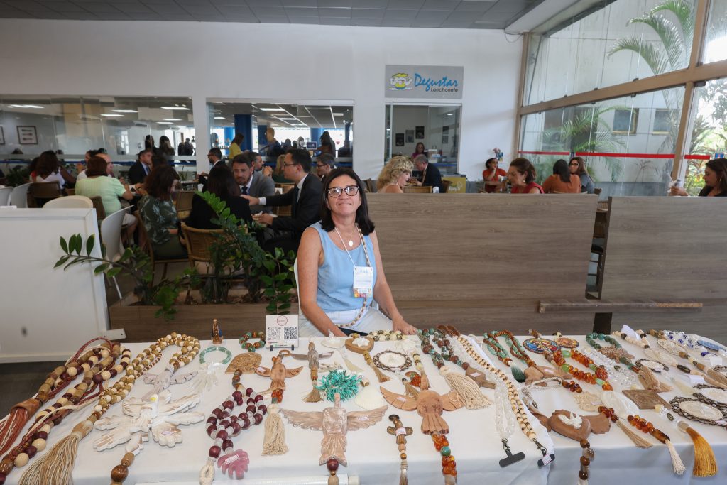 Feira em homenagem ao Dia das Mães acontece até sexta-feira (8), na sede do TJBA   