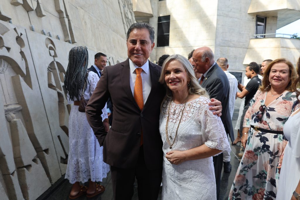 08/05/2026 - Título de Cidadã Baiana a Astrid Fontenelle  