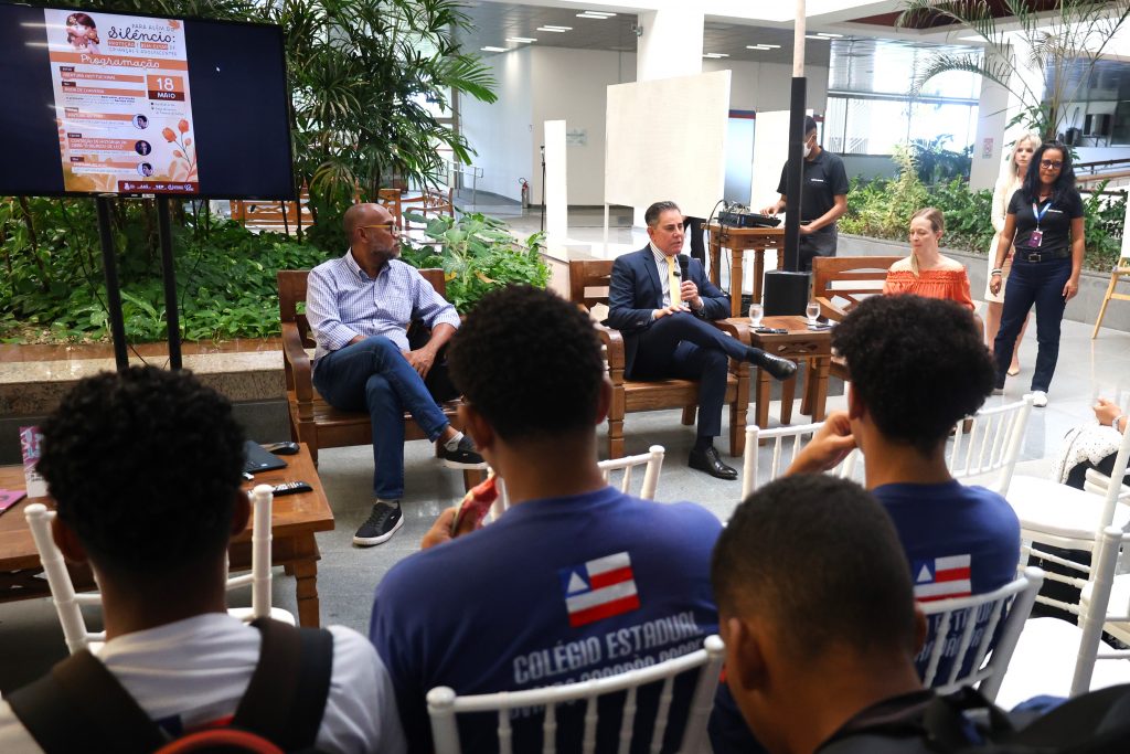 TJBA recebe estudantes da rede pública para atividades voltadas à prevenção do abuso infantojuvenil   