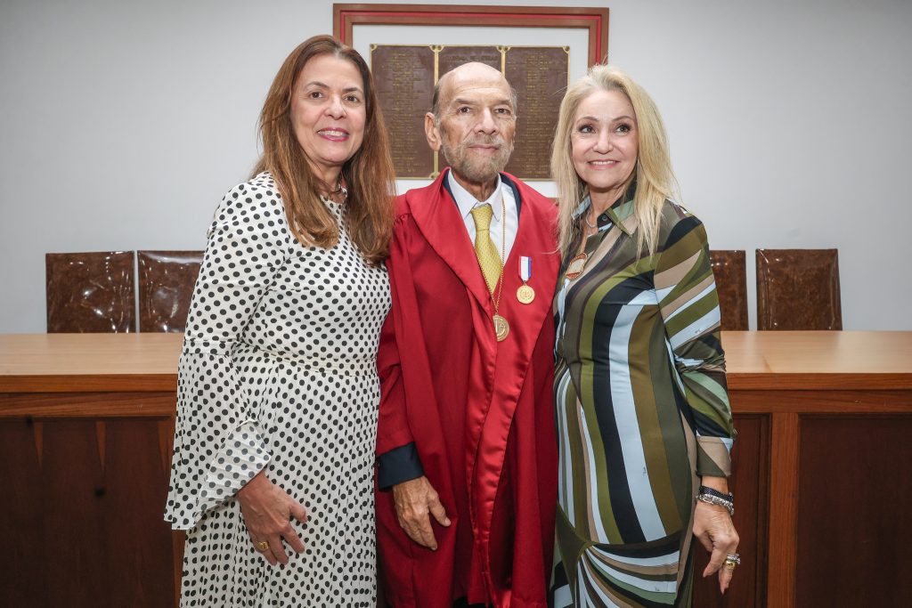 Presidente do TJBA prestigia outorga da Medalha Orlando Gomes ao jurista Sérgio Habib