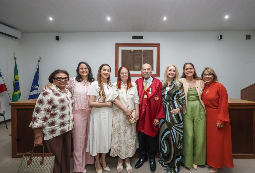 Presidente do TJBA prestigia outorga da Medalha Orlando Gomes ao jurista Sérgio Habib
