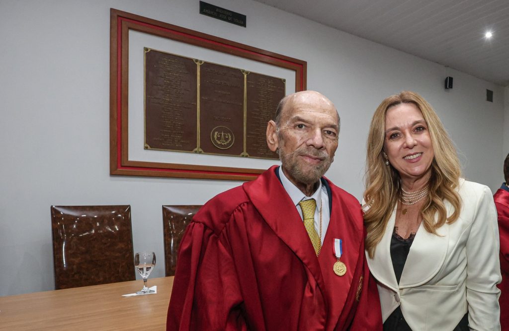Presidente do TJBA prestigia outorga da Medalha Orlando Gomes ao jurista Sérgio Habib