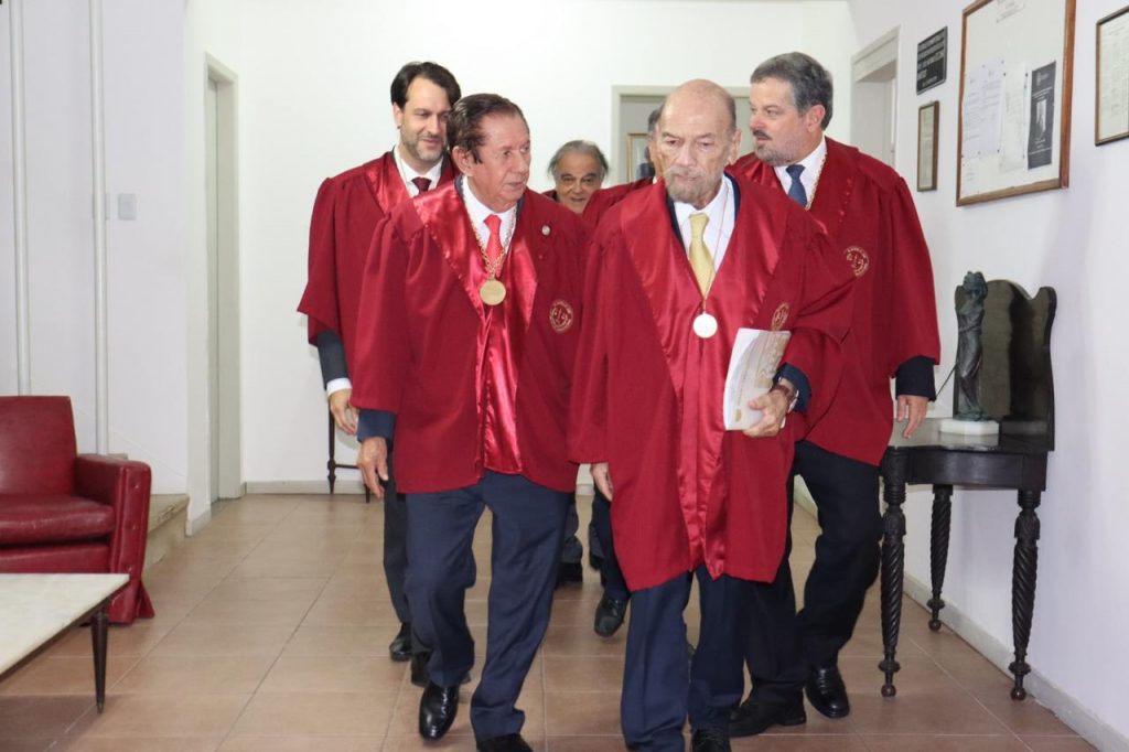 Presidente do TJBA prestigia outorga da Medalha Orlando Gomes ao jurista Sérgio Habib