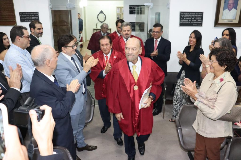 Presidente do TJBA prestigia outorga da Medalha Orlando Gomes ao jurista Sérgio Habib