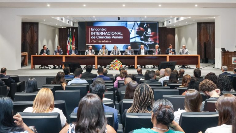 Autoridades e especialistas debatem temas atuais no 1º Encontro Internacional de Ciências Penais, com foco em segurança pública   
