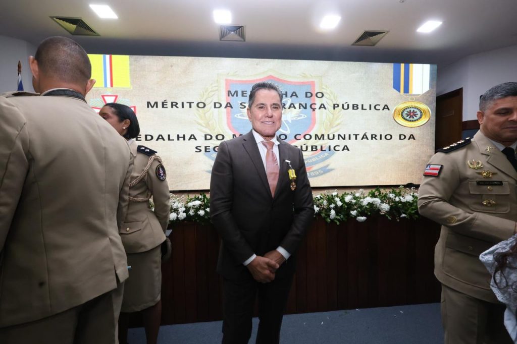“Um dos objetivos da minha gestão é olhar de maneira diferenciada para a segurança do nosso cidadão”, destaca Presidente do TJBA ao receber a medalha do Mérito da Segurança Pública   