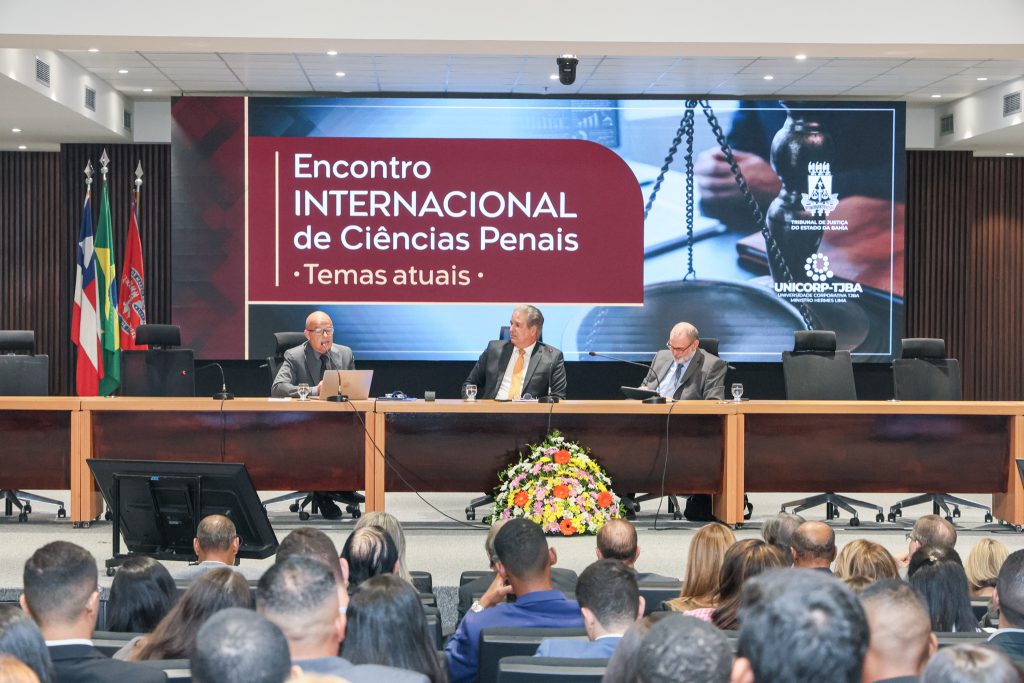 Autoridades e especialistas debatem temas atuais no 1º Encontro Internacional de Ciências Penais, com foco em segurança pública   