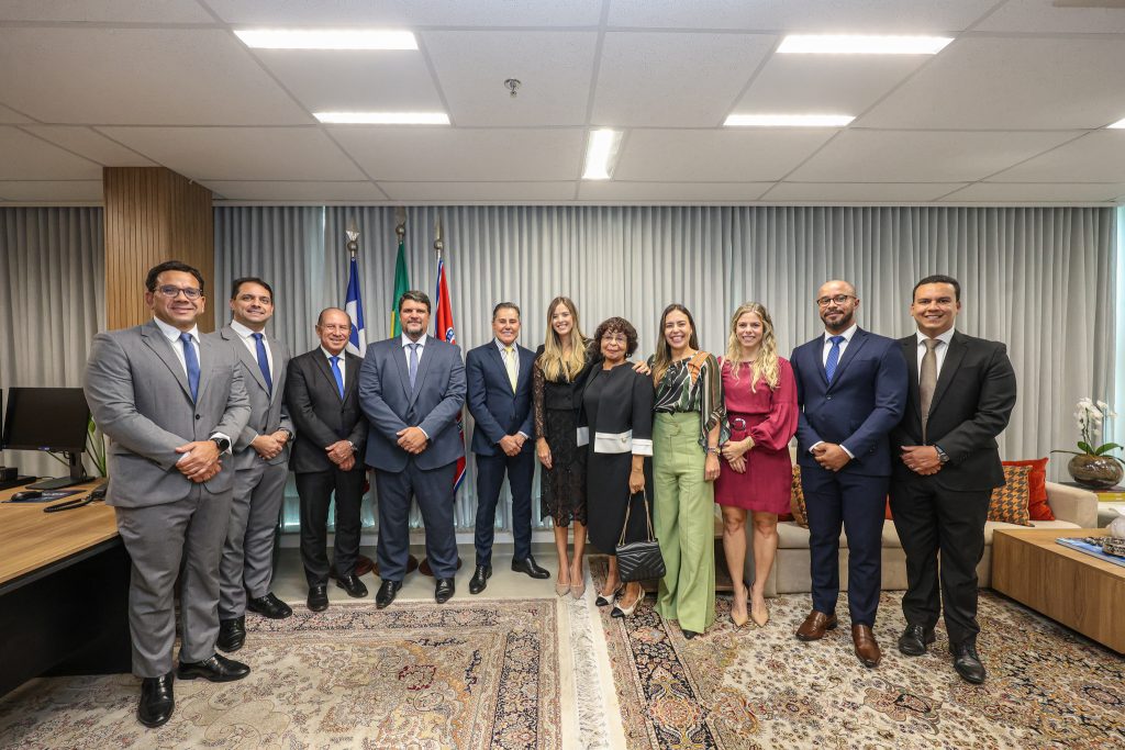 Três juízes tomam posse após permuta com magistrados de outros tribunais