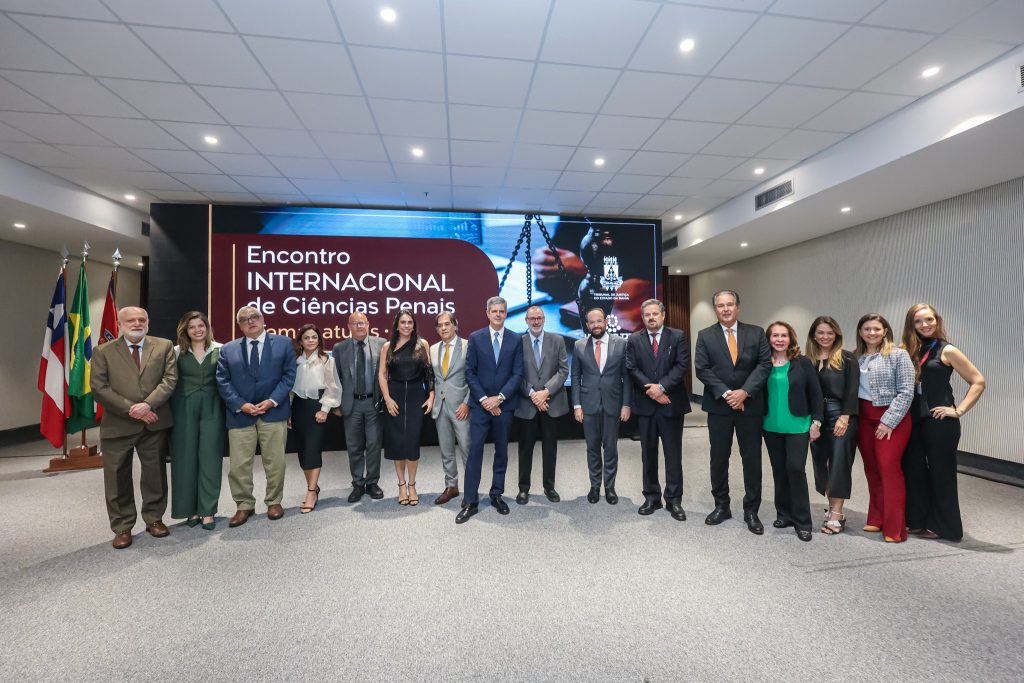Autoridades e especialistas debatem temas atuais no 1º Encontro Internacional de Ciências Penais, com foco em segurança pública   
