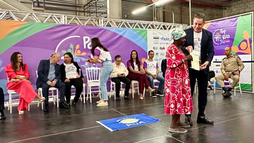 TJBA leva mutirão PopRuaJud para Feira de Santana com a oferta de serviços para a população em situação de rua   