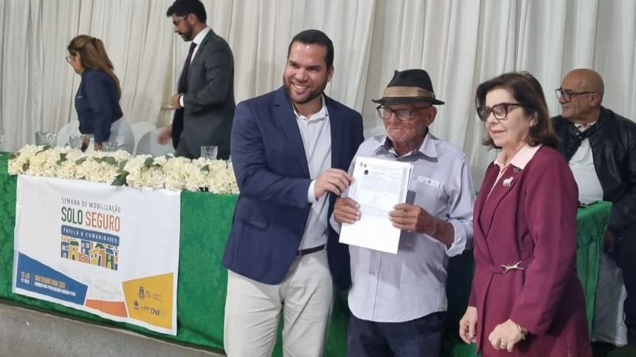 Semana Solo Seguro: Corregedoria Extrajudicial entrega mais títulos de propriedade no interior do estado   