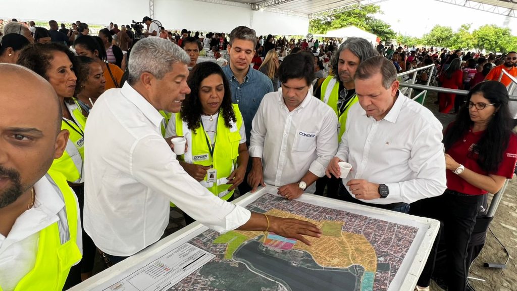 TJBA reforça promoção da cidadania com entrega de títulos de regularização fundiária em Feira de Santana
