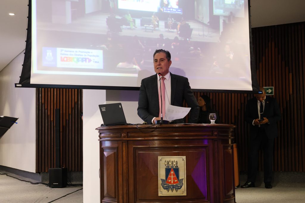 TJBA debate garantia dos direitos das minorias durante semana voltada para população LGBTQIAPN+
