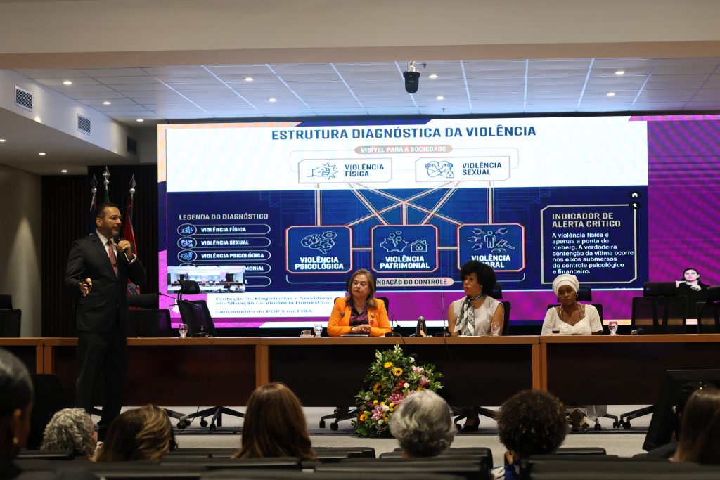 TJBA fortalece o enfrentamento à violência contra a mulher com solenidade para implementação do protocolo POP 5 e inauguração do Banco Vermelho