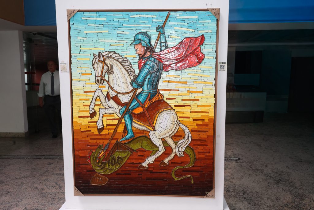 17/06/2026 - Exposição de Mosaicos em Papel no átrio do TJBA  