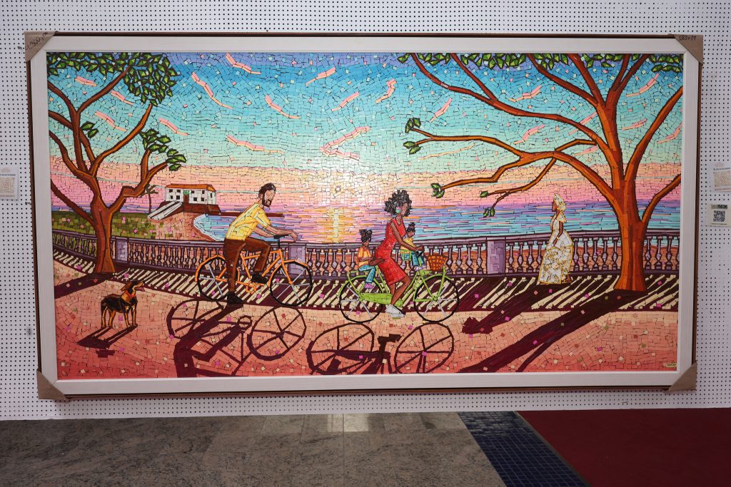 17/06/2026 - Exposição de Mosaicos em Papel no átrio do TJBA  