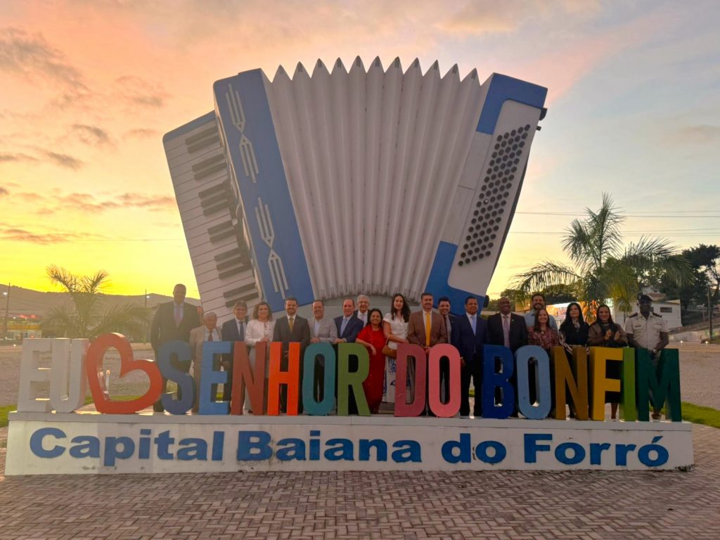 06/06/2026 - Entrega de título de Cidadã Bonfinense para a Desembargadora Maria de Fátima Silva Carvalho  