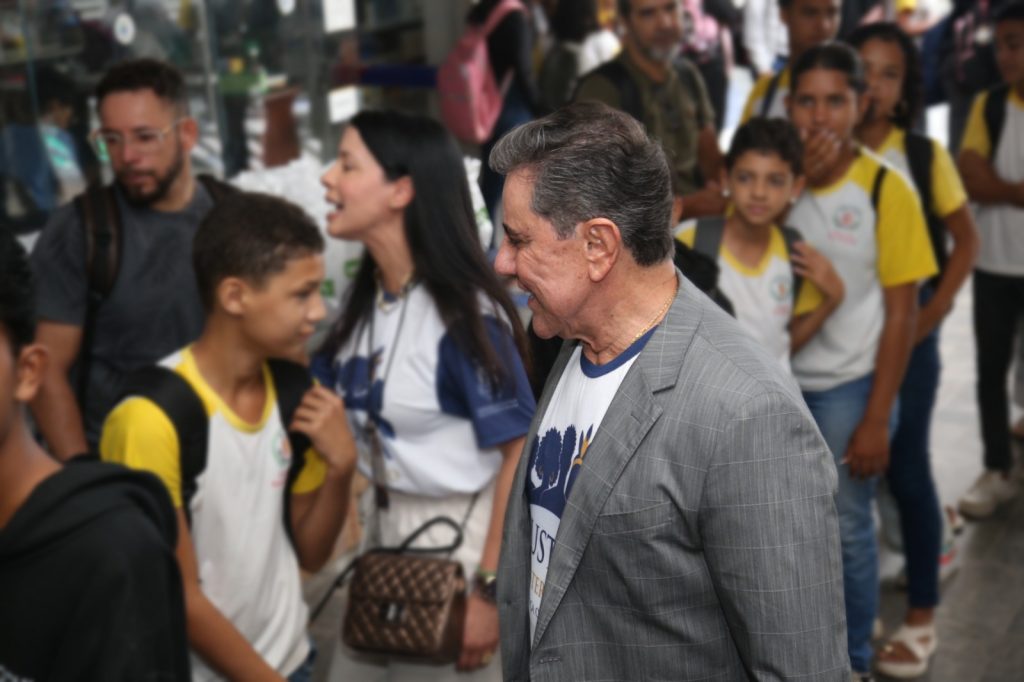 "Quero assegurar a cada estudante, a cada família de Ilhéus e a toda a população que o Judiciário da Bahia está acessível e atuante", destaca o Presidente do TJBA no lançamento do Projeto Direito de Saber