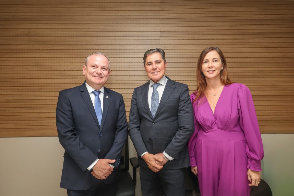 “O advogado é a voz do cidadão”, afirma o Presidente do TJBA em reunião com subseções da OAB-BA